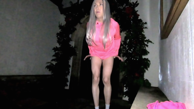 Crossdresser, dark & amateur masturbation outdoor